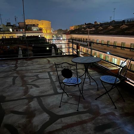 Attico Loft & Rooftop Colosseo Řím Exteriér fotografie